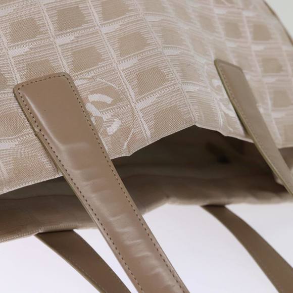 CHANEL New Travel Line Tote Bag Nylon Beige CC Auth bs14728 - Picture 6 of 16